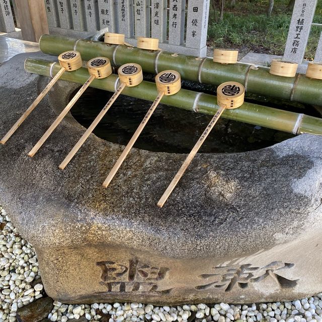 国生み神話の伊弉諾神宮（いざなぎじんぐう）