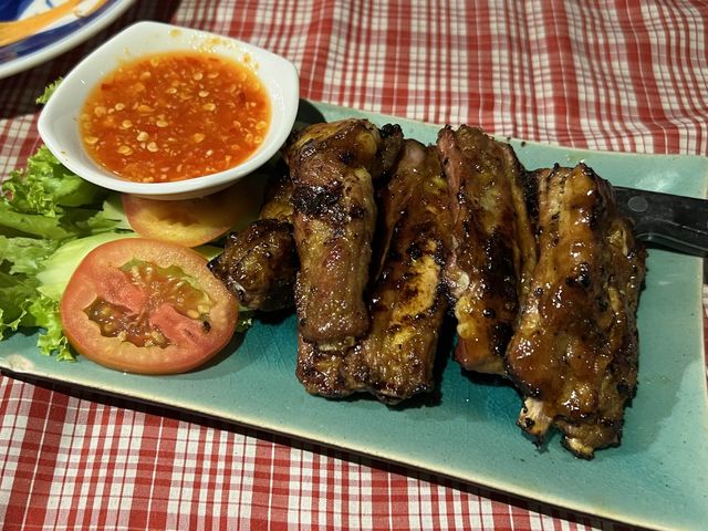 ร้านอาหารกัมพูชาในย่านpub street บรรยากาศดี