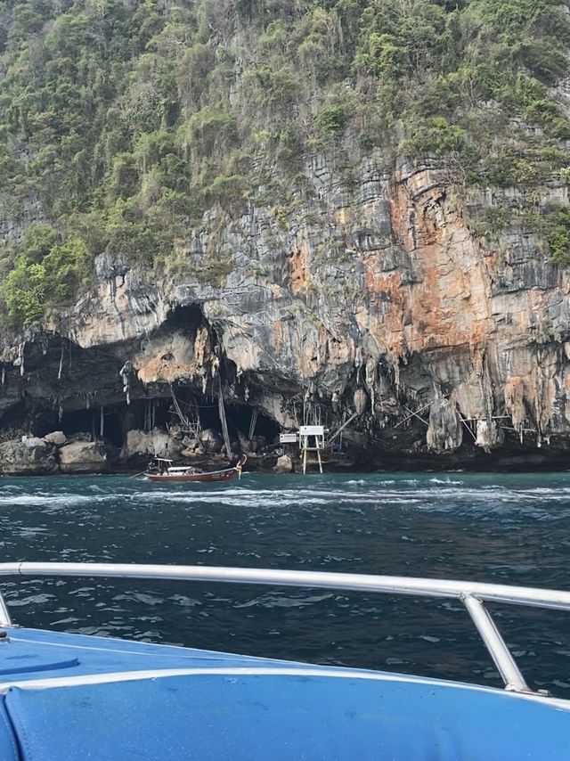 นั่งเรือเที่ยวชมหมู่เกาะห้อง กระบี่ สวยแบบตะโกน 🏝