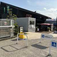 小田急線世田谷代田駅近くの広場
