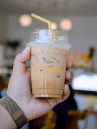 คาเฟ่ชะอำ 𝐛𝐎𝐧𝐧𝐢𝐞 𝐨𝐧 𝐭𝐡𝐞 𝐛𝐞𝐚𝐜𝐡  🏝️