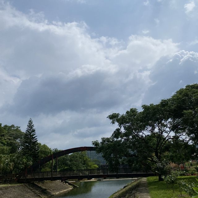 牛欄河步道 🐕 在關西