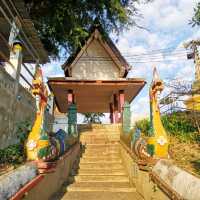 วัดพระธาตุดอยทองและเสาสะดือเมือง 108 หลัก