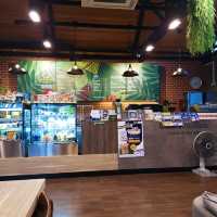 คาเฟ่ อเมซอน สาขา ปตท.เขากลาย