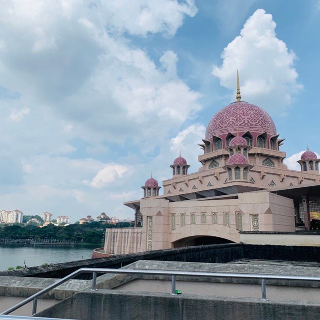 ปูตรารายา เมืองใหม่มาเลเซีย มัสยิดสีชมพู