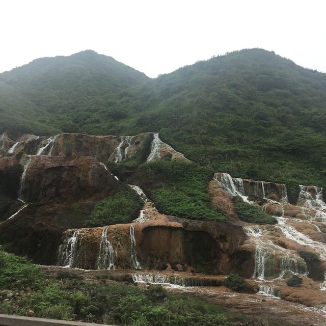 探索南雅奇岩—台灣最美的天然石景之一
