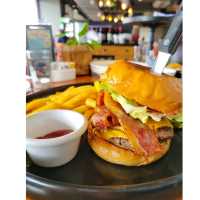 Kids and Pets Friendly Restaurant