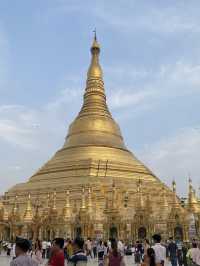 เจดีย์ชเวดากอง สถานที่ศักดิ์สิทธิ์แห่งประเทศพม่า