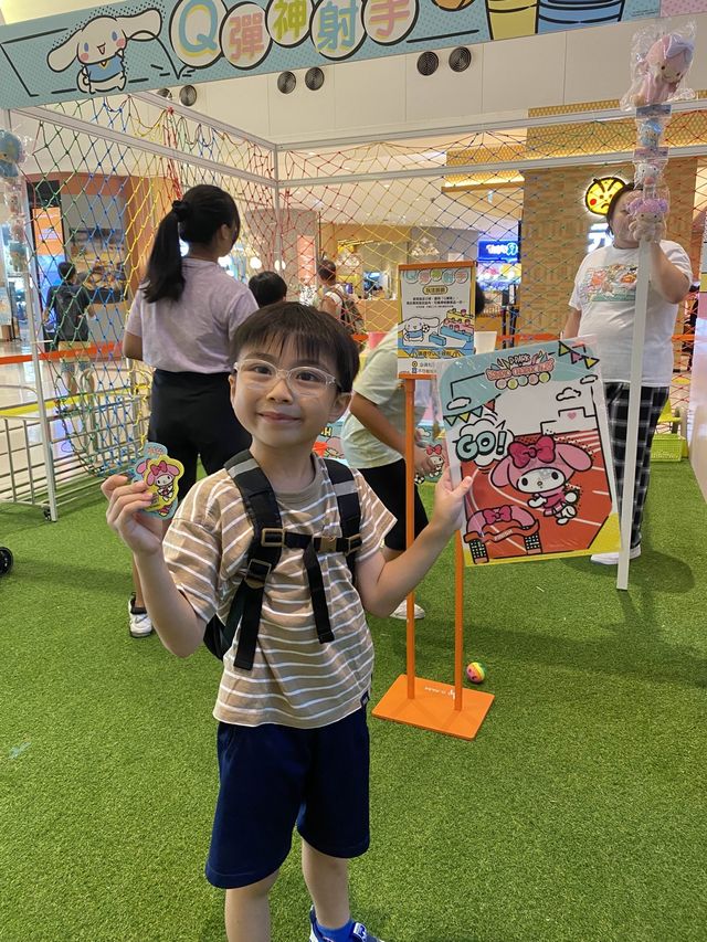 暑假親子放電推介：溜小孩溜了整個下午😆👍 Sanrio主題超可愛