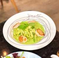 海港城老字號泰式Cafe｜Greyhound Café 