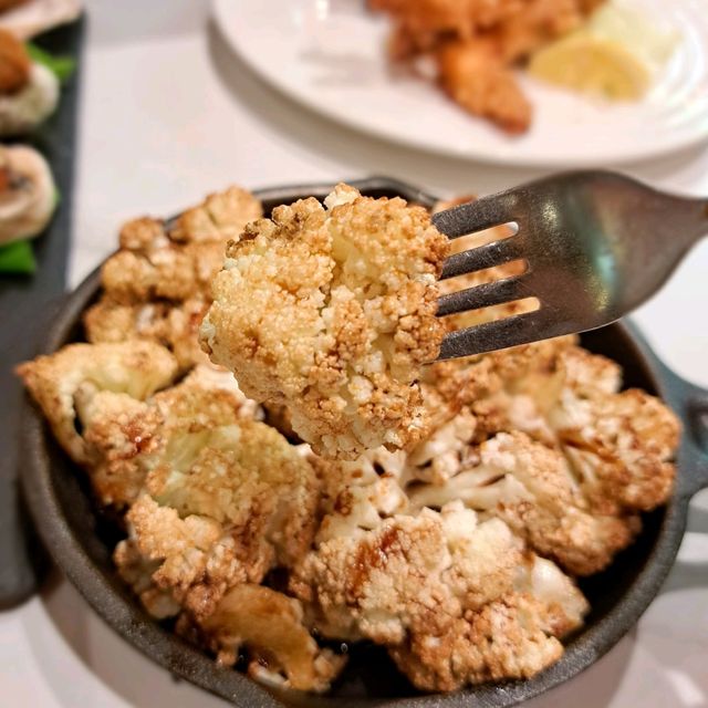 露營主題餐廳，燒朱古力棉花糖