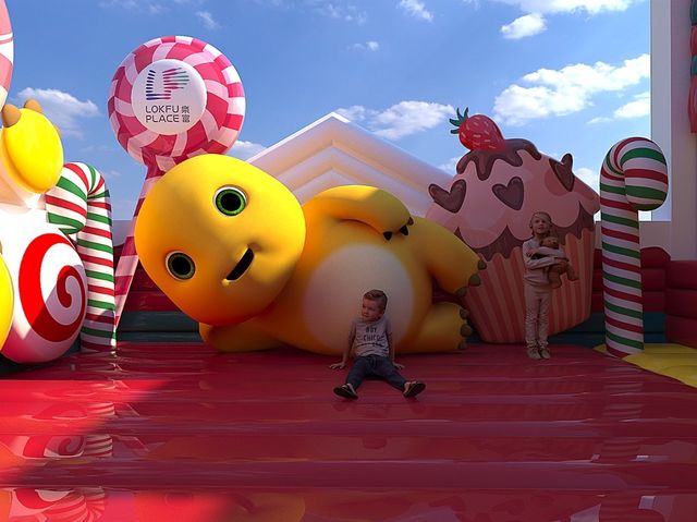 超人氣奶龍首次萌襲香港 Foodie Adventure為食之旅@樂富廣場 ６米高彈跳樂園