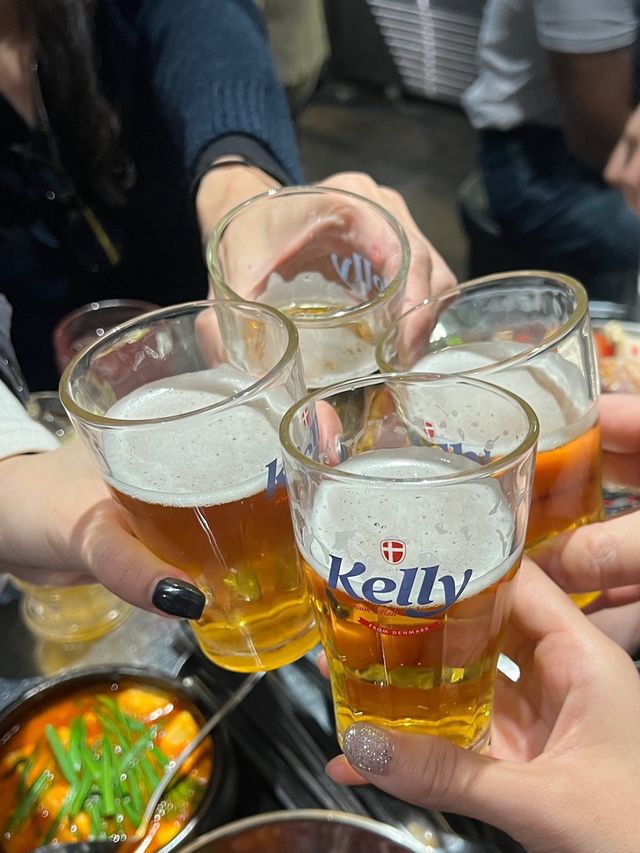 【韓国旅行】韓国グルメ"弘大"で味わう肉厚サムギョプサル