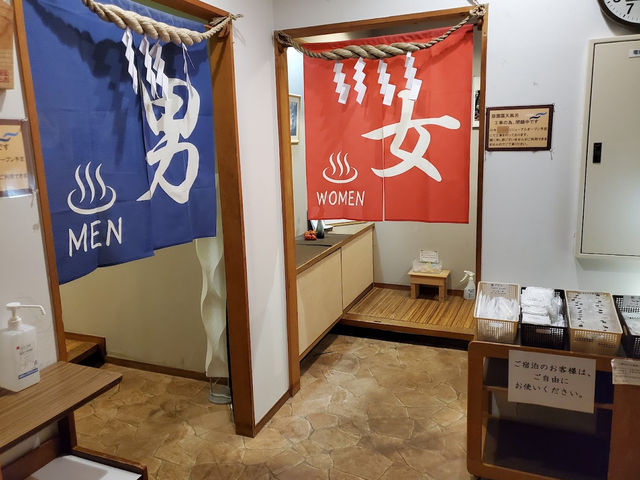 แช่ออนเซ็นกลางหิมะที่ Oohira Hotel, Yamakata