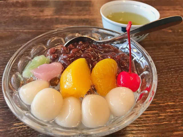 東京・人形町。東京最古の甘味処 とも呼ばれています『初音』 