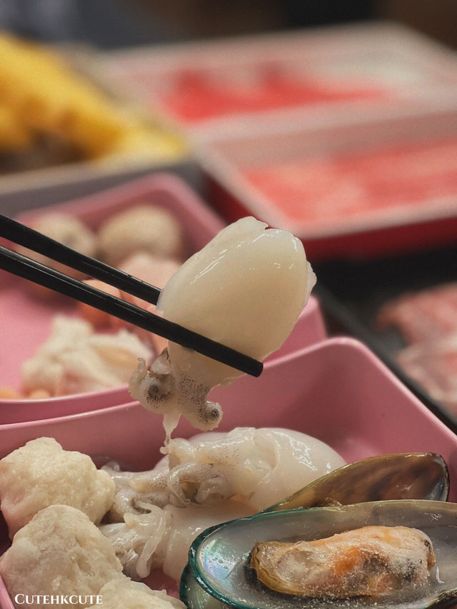 香港本地人平價放題‼️花膠海鮮重慶雞煲😍