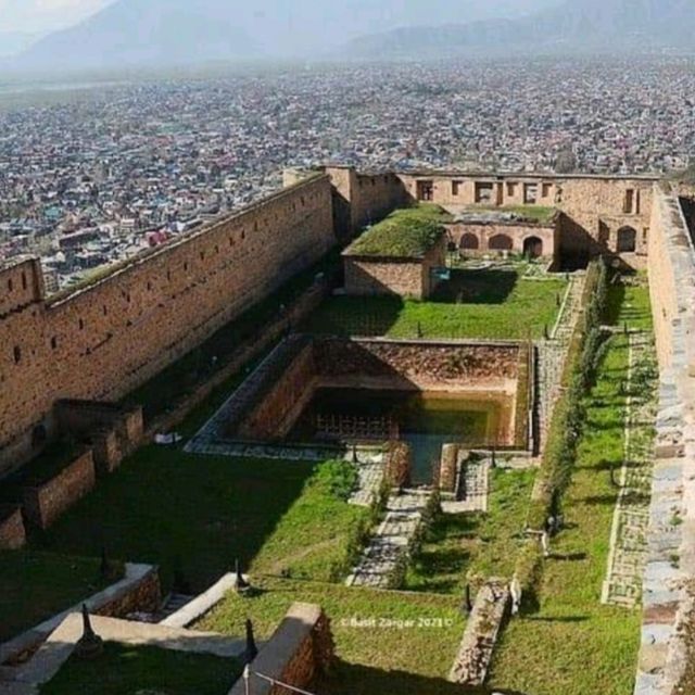 Hari Parbat Fort