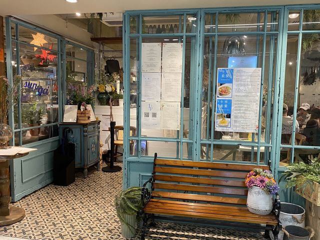 九龍灣新開cafe~ 抵食午餐