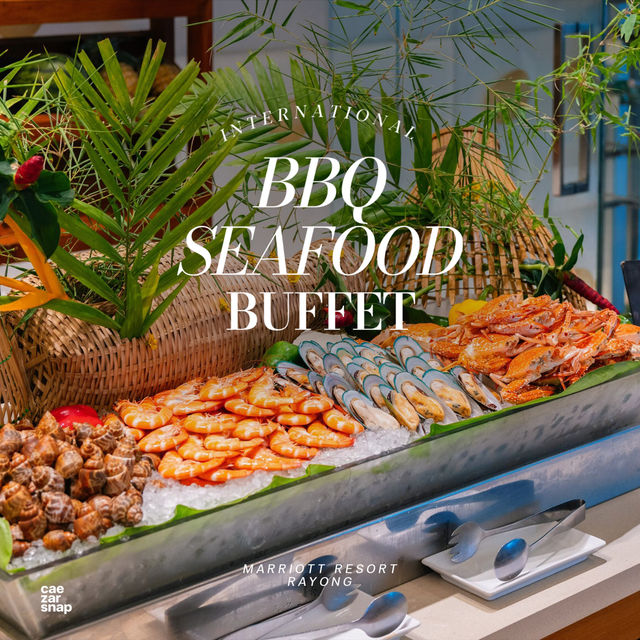 บุฟเฟ่ต์มื้อค่ำโรงแรม 5 ดาว ริมหาดแหลมแม่พิมพ์