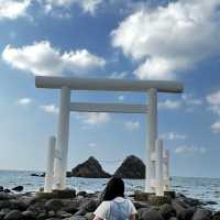 【夫婦岩】：象徵愛情與圓滿嘅神聖景點