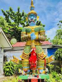 Big Buddha Temple (Wat Phra Yai)