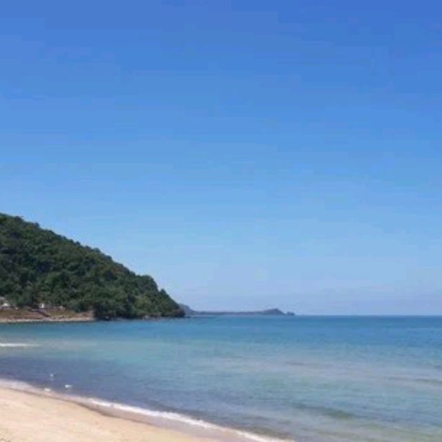 หาดทรายรี