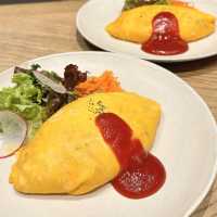美味しすぎ！つやっつやのオムライス🍳
