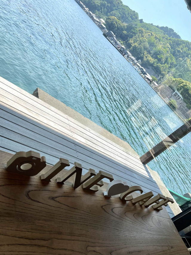 【京都】目の前に伊根湾が広がる絶景カフェ