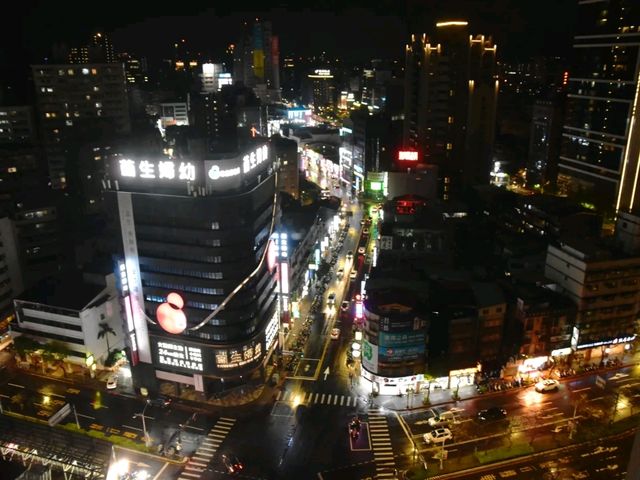 가성비 굿, 위치도 굿 !! 호텔 참참 Hotel Cham Cham