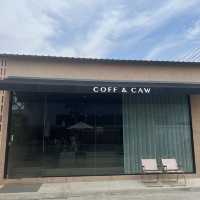 Coff & Caw cafe คาเฟ่มินิมอล มีนกแก้วด้วย