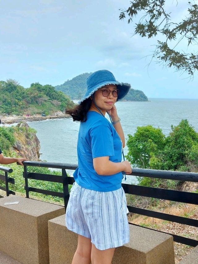 เนินนางพญา จุดชมวิวถนนเลียบชายทะลที่สวยที่สุด
