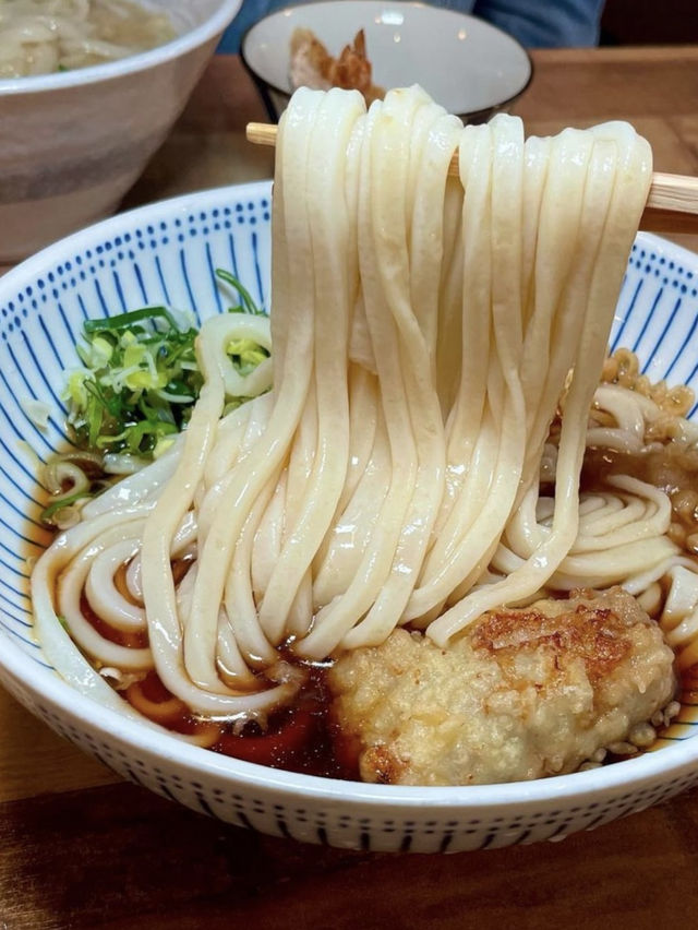 탱글탱글한 사누끼 우동 면발과 웰메이드 튀김이 맛있는 🍤 신논현 우동맛집 투어추천🌟