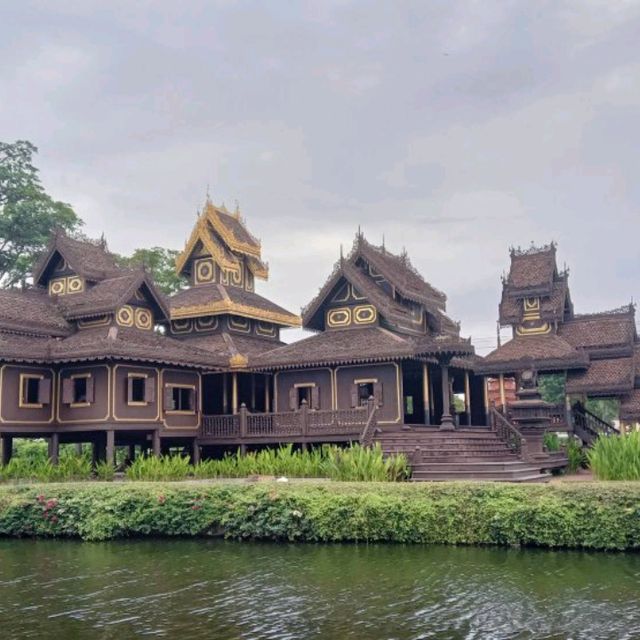 เมืองโบราณ 5สถานที่ ห้ามพลาด!!!!