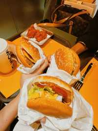 【渋谷】みんなもう食べた？韓国No.1ハンバーガーが日本に上陸🍔🇰🇷💞【東京】