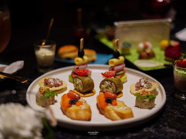  #รีวิวafternoontea ที่ Rendezvous Lounge & bar