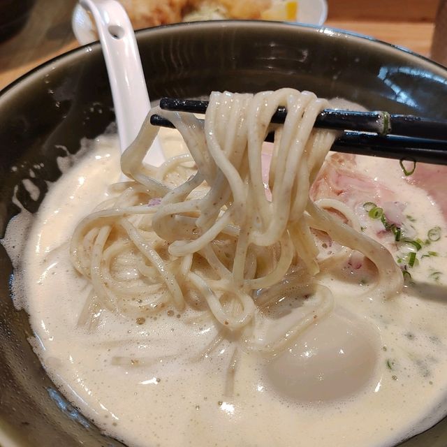 屯門隱世長龍拉麵店 排隊攻略