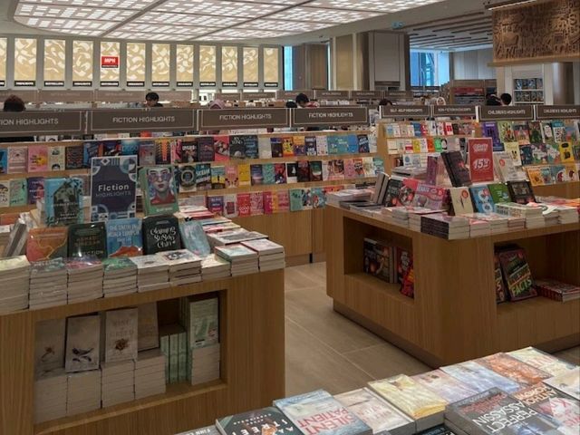 MPH Bookstores @ The Exchange TRX