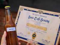 กิจกรรมการเรียนทำเบียร์ที่ Wizard Brewery
