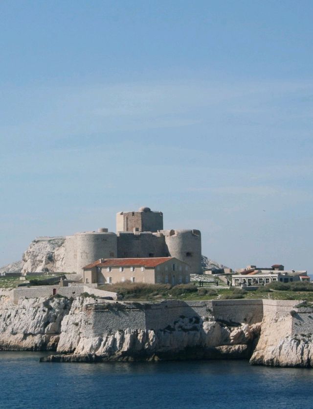 Marseille - Halfday Island Tour