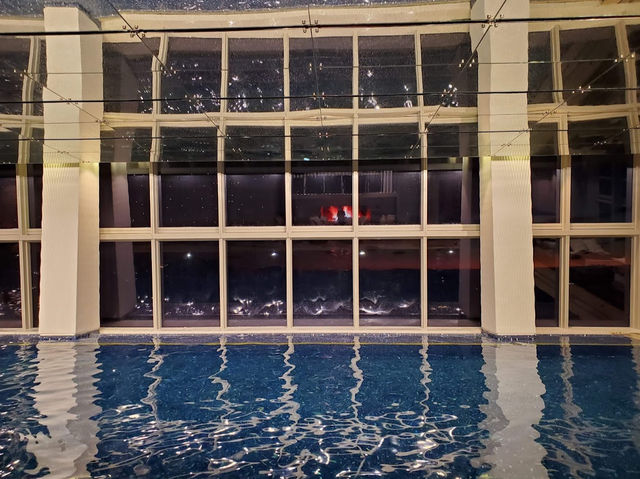 「香港麗思卡爾頓酒店，六間餐廳酒吧」