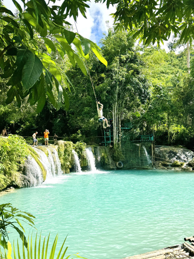 🇵🇭 Diving into Paradise: Cambugahay Falls, Siquijor