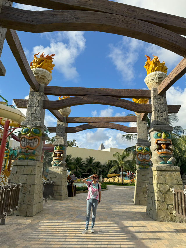 A World of Adventure, VinWonders