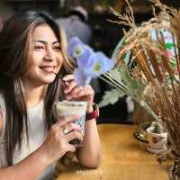 พามาหาคาเฟ่ชิลๆ ที่  Bros Cafe