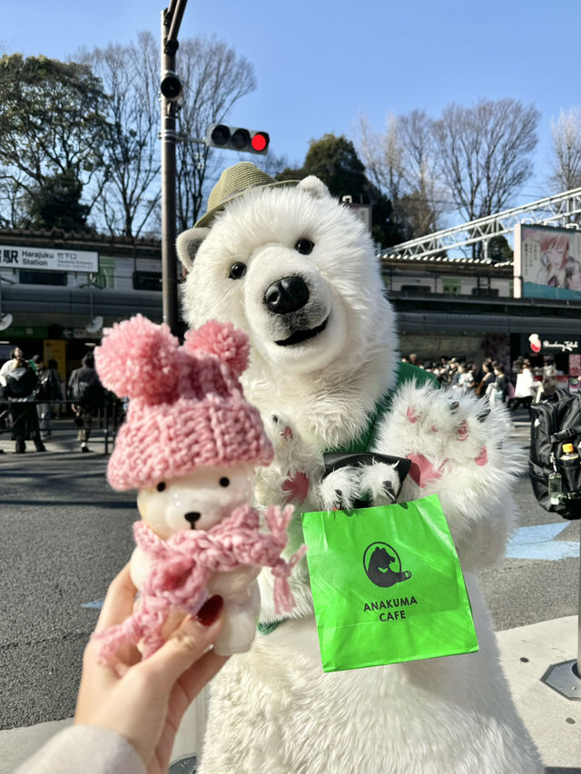 くまさんがドリンクを手渡してくれるカフェ🧸🥤✨