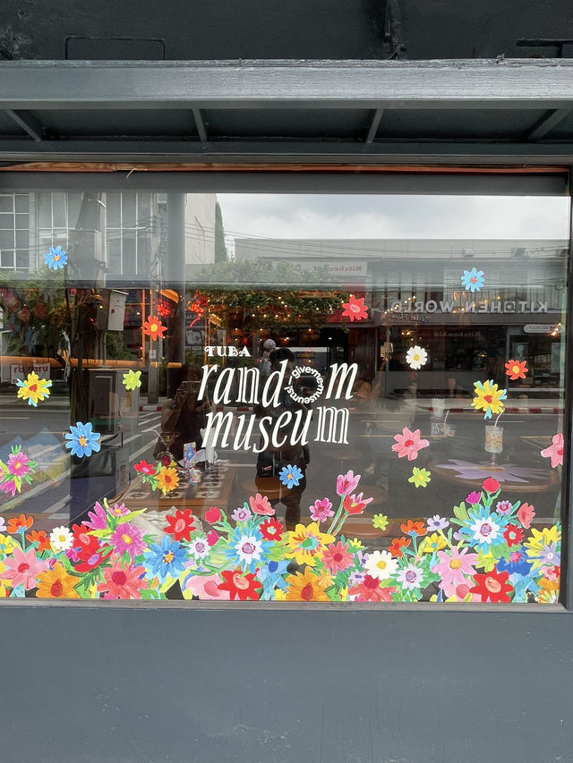 Random Museum-卡通少女主題的隨機博物館，滿滿藝術氛圍