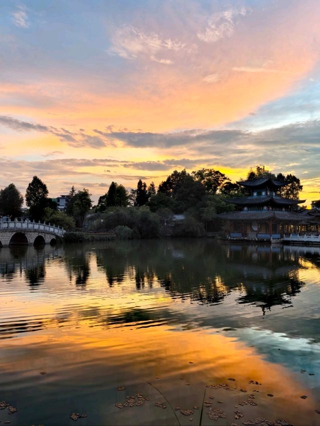 The Best Sunset in Lijiang 