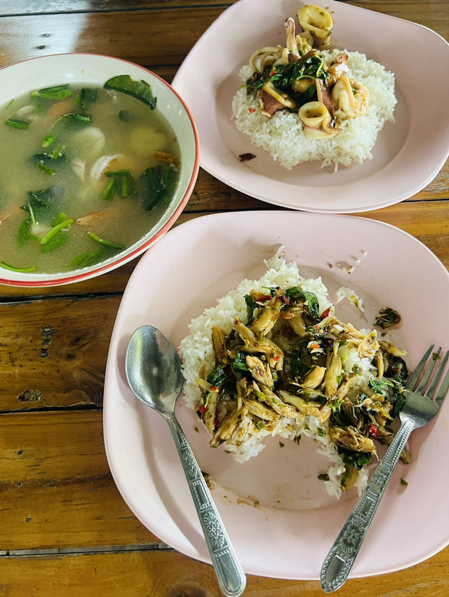 เตี๋ยว กะ เพรา พัทยา