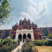 THE FAMOUS LAHORE MUSEUM.