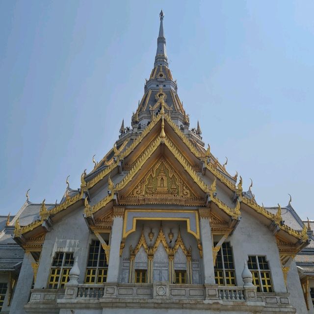 ทำบุญไหว้พระหลวงพ่อโสธร