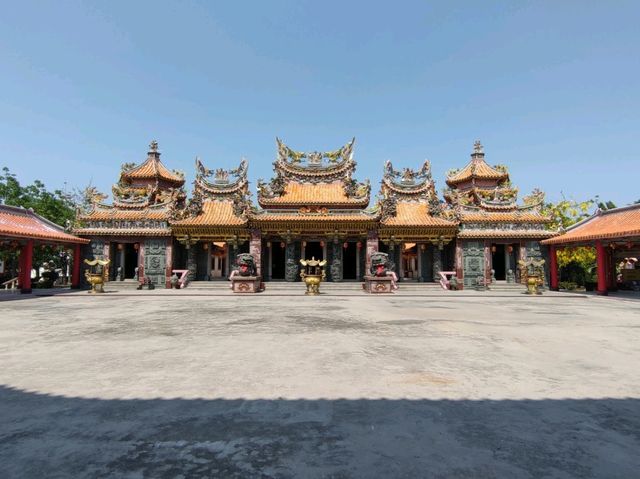 วัดธรรมกตัญญู (เสียนหลอไต้เทียนกง) บางปู